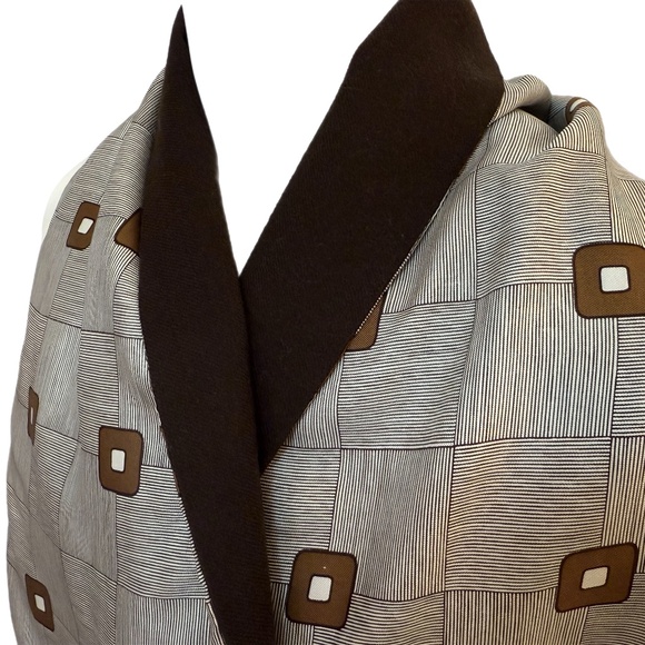 Vintage Brown & Cream Wool-Silk Scarf – Attributed to Christian Dior 🇫🇷 - Picture 5 of 9